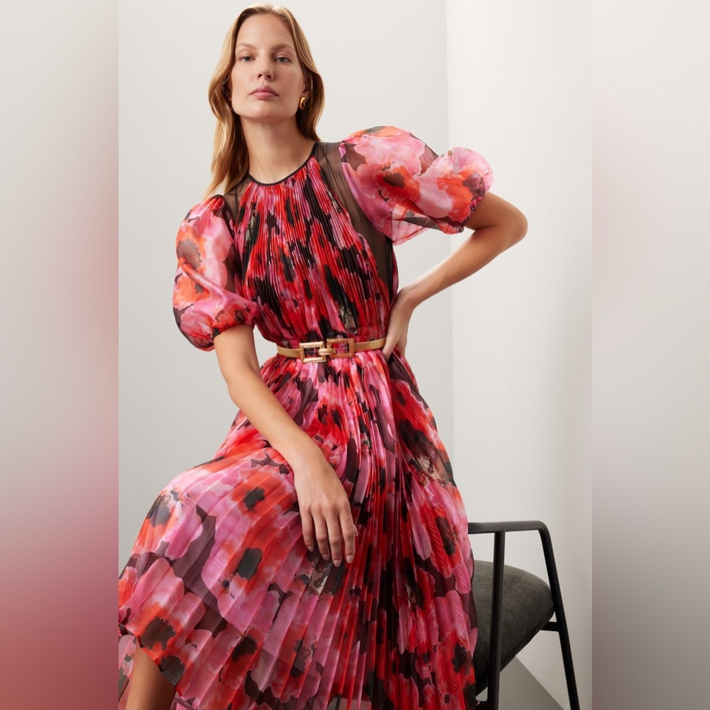 Elegant Red Floral Long Sleeve Dress